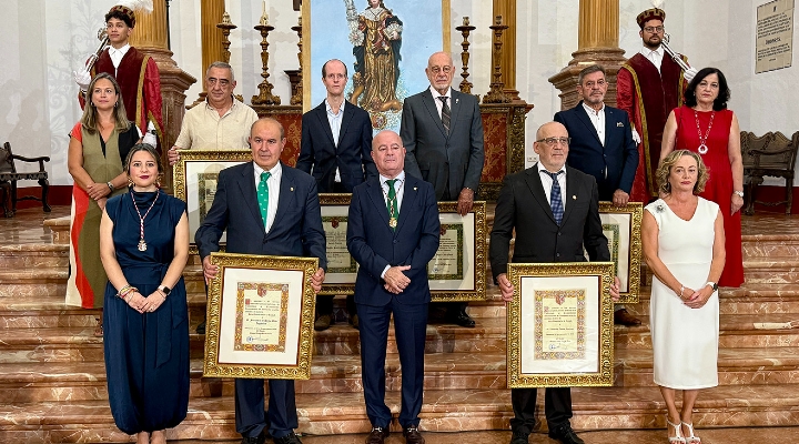 El Ayuntamiento de Antequera premia a seis referentes locales en el Día de la Ciudad