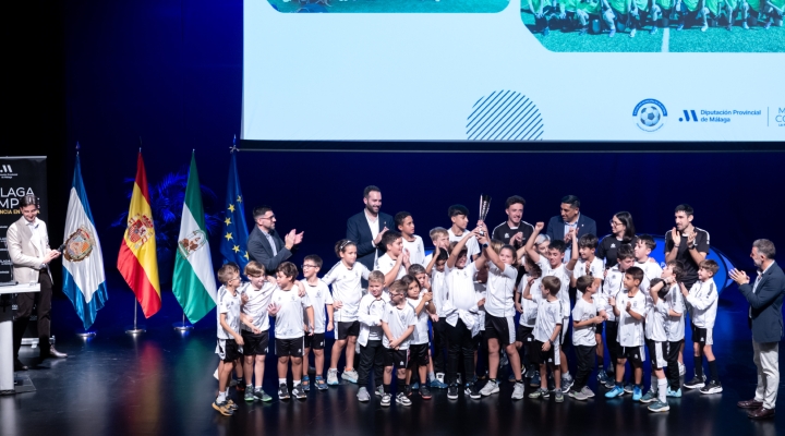 La Escuela de Fútbol de Campillos, premiada por su deportividad en Málaga