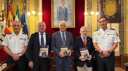 Un libro reconstruye m&aacute;s de dos siglos de historia policial en Antequera