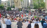 Cientos de vecinos del Área de Osuna, muy presentes en otra gran manifestación en Sevilla por la sanidad pública
