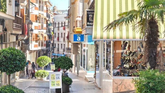 Sensaciones positivas entre los comerciantes lucentinos al comienzo de la campa&ntilde;a de Bonos Consumo