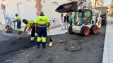 La remodelaci&oacute;n de la calle Aguardenteros de Antequera entra en su recta final con el asfaltado del segundo tramo