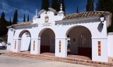 El Ayuntamiento de La Rambla invierte 100.000 euros en la reforma integral del cementerio municipal de la Santísima Trinidad