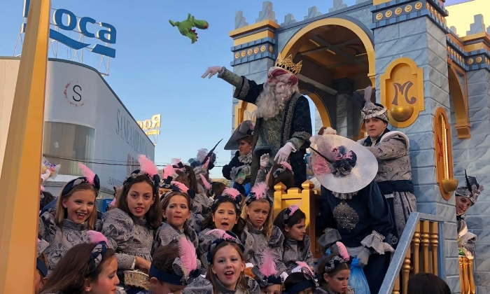 La Cabalgata de la Ilusi&oacute;n de Lucena retrasa su salida hasta las 19:00 horas