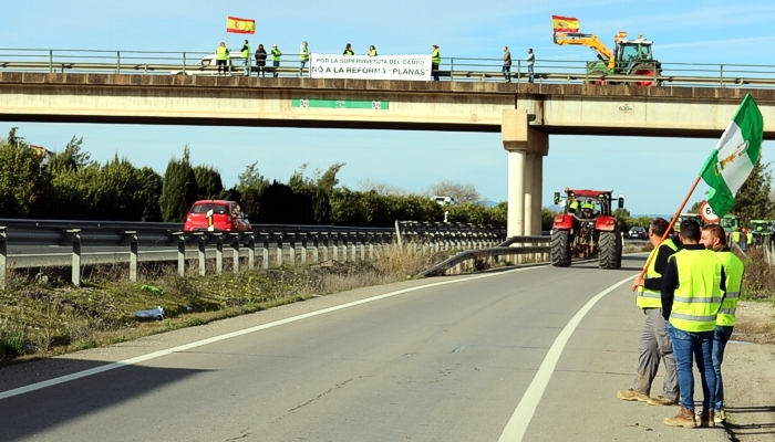 Mollina fletar&aacute; un autob&uacute;s para la manifestaci&oacute;n del campo de la semana que viene en M&aacute;laga