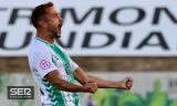 El Antequera CF vence para seguir en la b&uacute;squeda del playoff