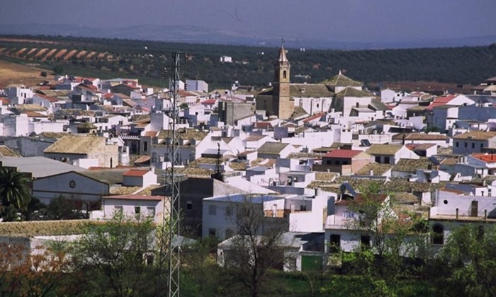 Una joven valenciana residente en Herrera se moviliza para enviar ayuda a los damnificados por la DANA