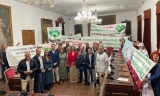 Alcaldes de PSOE e IU se suman a las plataformas sanitarias en un encierro en Diputaci&oacute;n