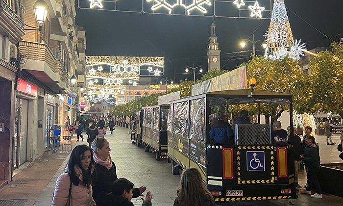 Alumbrado Navide&ntilde;o en la Plaza Nueva, durante diciembre del 2024.