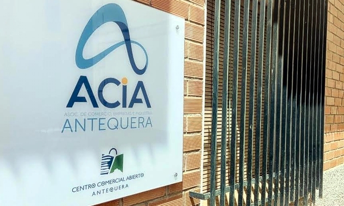 La ACIA colaborará en la inserción sociolaboral de los usuarios de la Asociación Casas de Asís de Antequera