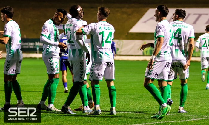 El Antequera CF, a poner la guinda al pastel de un a&ntilde;o brillante