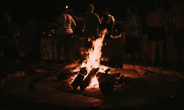 Repunta la tradici&oacute;n de las candelas en La Roda de Andaluc&iacute;a
