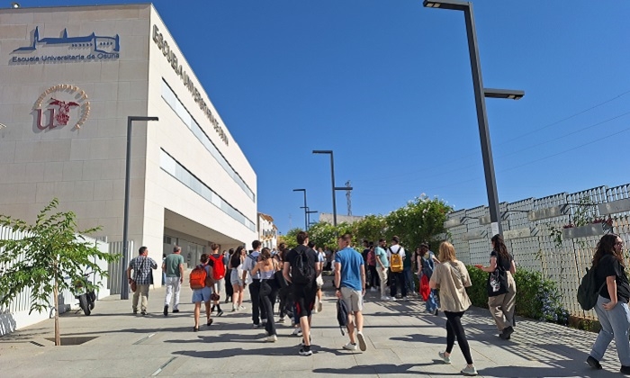 Buenas sensaciones e ilusi&oacute;n por el futuro en la primera jornada de la PEvAU en el campus CREAR de Osuna