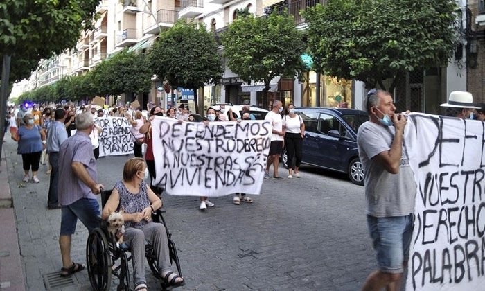 El Ayuntamiento de Écija pide al juzgado que anule la venta de las 91 viviendas sociales a un fondo buitre