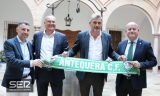 La evoluci&oacute;n de Mike Garlick en el Antequera CF: crecimiento, estadio, cantera...