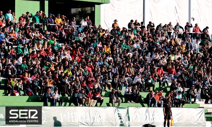 El Antequera CF presenta la promoci&oacute;n 100x100 para los abonos de segunda vuelta