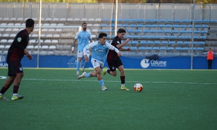 Manolo Ortiz en el partido de la primera vuelta frente al Atl&eacute;tico Onubense (2-0)