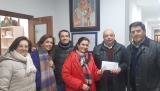Entrega al COF del donativo aportado por la Pe&ntilde;a Amigos de los Magos.