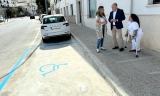 El Ayuntamiento de Antequera termina las obras de mejora del acerado en la carretera de C&oacute;rdoba