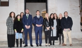 Fuentes de Andalucía inaugura su remodelado Ayuntamiento con el presidente de la Junta