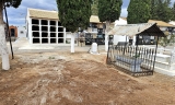 Exhumados los restos de cuatro personas de una fosa com&uacute;n en el cementerio de Alameda