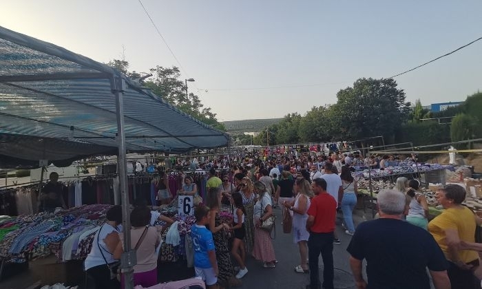 El recinto ferial de Lucena acoge este viernes una nueva edici&oacute;n del mercadillo nocturno