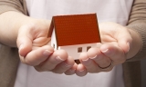 Una familia de Pedrera logra recuperar tras una d&eacute;cada de lucha 32.000 euros por la nulidad de las cl&aacute;usulas suelo