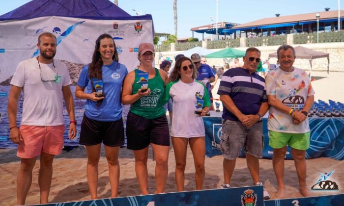 La nadadora lucentina Elia Cuenca se alza con el primer puesto en el Circuito Andaluz de Aguas Abiertas