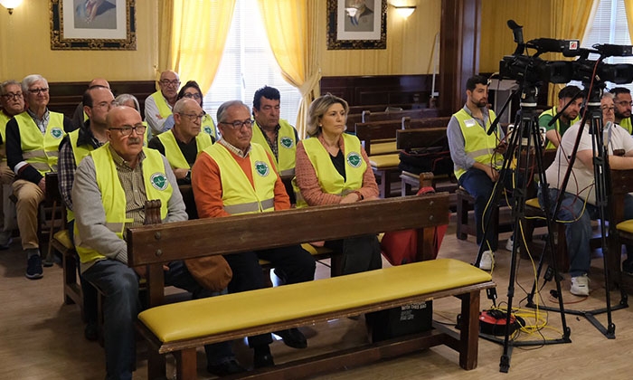 Presencia de la mesa sanitaria en el Pleno de Cabra.