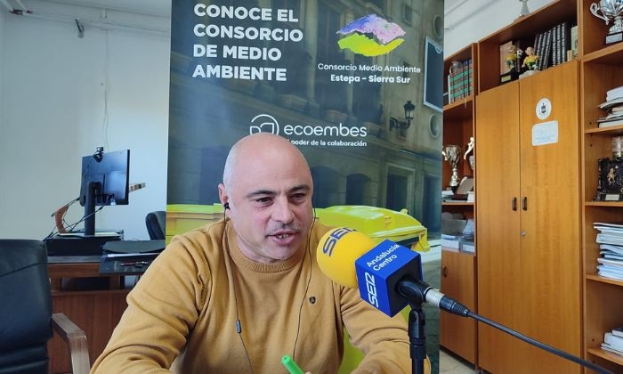 Manuel S&aacute;nchez, alcalde de Mart&iacute;n de la Jara: &ldquo;hay que hacer todav&iacute;a mucha pedagog&iacute;a en las 3 erres: reducir, reutilizar y reciclar&rdquo;
