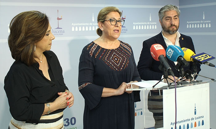 Araceli Rodr&iacute;guez, Charo Valverde y Francisco Barbancho.