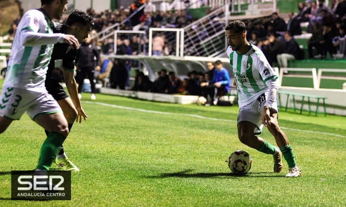 Antequera-Fuenlabrada: nuevo partido en El Maul&iacute; para mantener la ventaja en el liderato