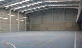Interior del nuevo pabell&oacute;n de la zona oeste.