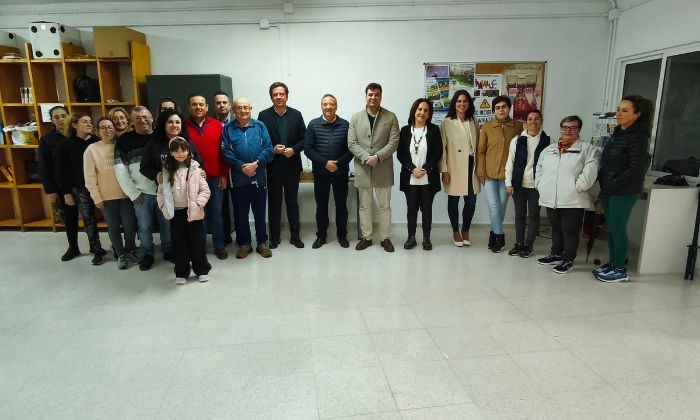 Los vecinos de la Calle Rute y aleda&ntilde;as en Lucena recuperan la normalidad en el suministro el&eacute;ctrico