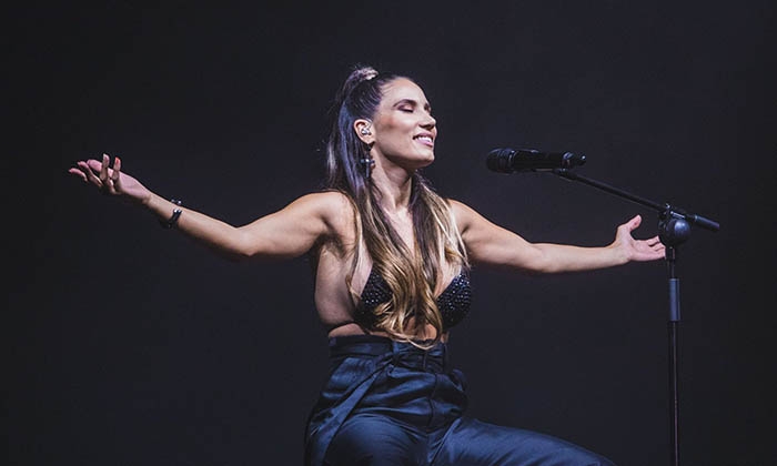 India Mart&iacute;nez en concierto.