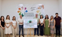 Fuente Palmera recibe el reconocimiento como Centro Comercial Abierto