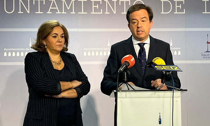 Mar&iacute;a de la O Redondo y Aurelio Fern&aacute;ndez.