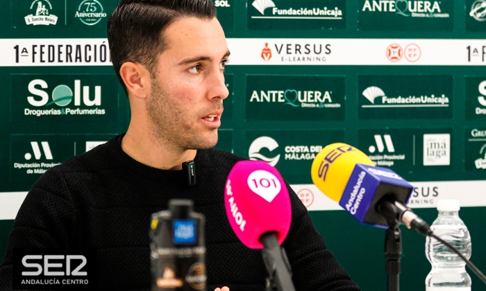 Javi Medina pide tranquilidad: "Esto es una carrera de fondo que termina en mayo"