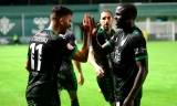 El Antequera CF tumba al Betis Deportivo y es el nuevo l&iacute;der haciendo historia