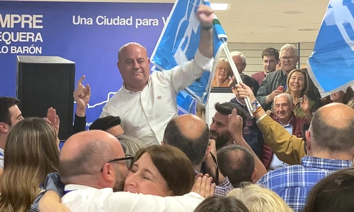 Manuel Barón vuelve a arrasar en Antequera y amplía su mayoría absoluta