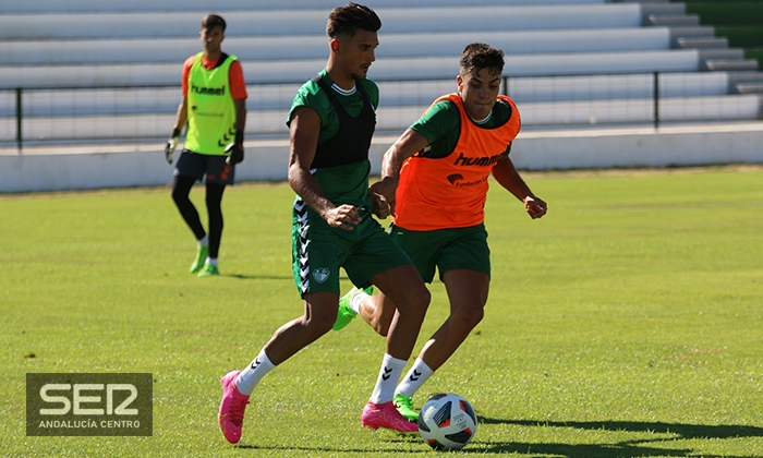El Sevilla Atl&eacute;tico, &uacute;ltimo rival de pretemporada del Antequera CF