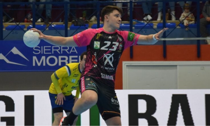 Tincho Jung, jugador del &Aacute;ngel Xim&eacute;nez: "el pr&oacute;ximo s&aacute;bado tenemos una final"