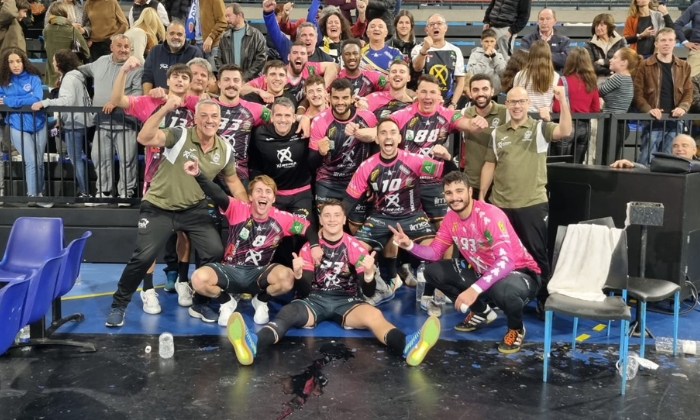 Paco Bustos, entrenador del &Aacute;ngel Xim&eacute;nez: "Hemos hecho un partido de 10"