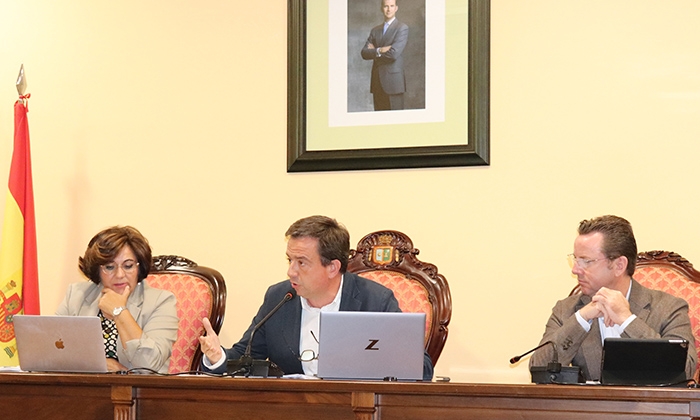 &Uacute;ltimo Pleno en el ayuntamiento de Lucena.