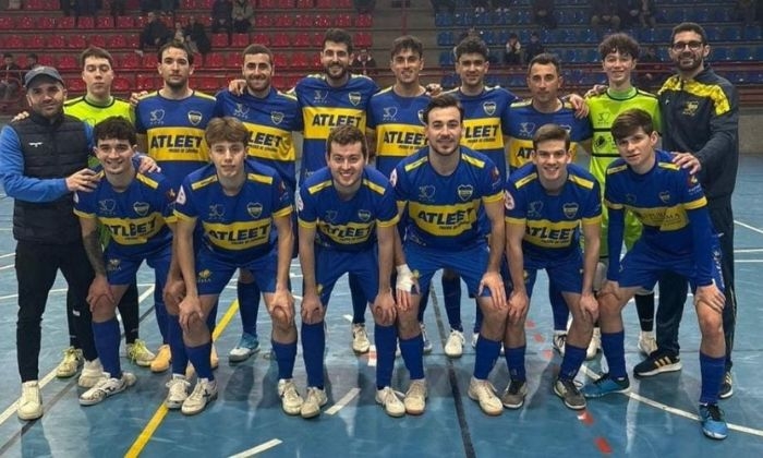 Benjam&iacute;n Rom&aacute;n (a la derecha en la imagen) junto al su equipo
