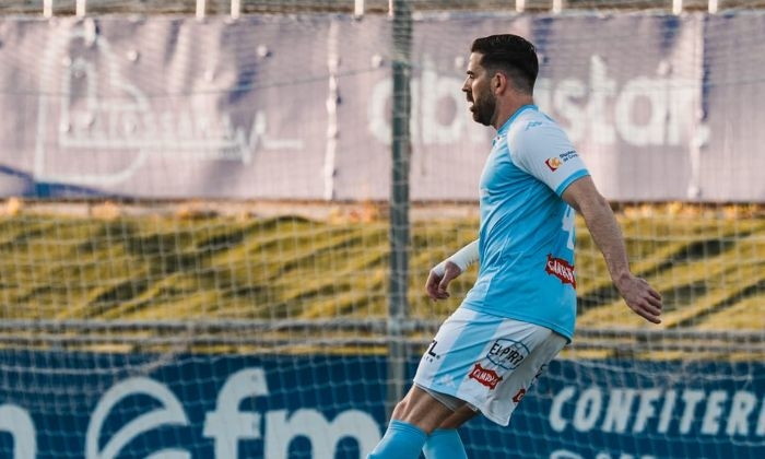 Rafa G&aacute;lvez vistiendo la camiseta celeste en la pasada temporada 
