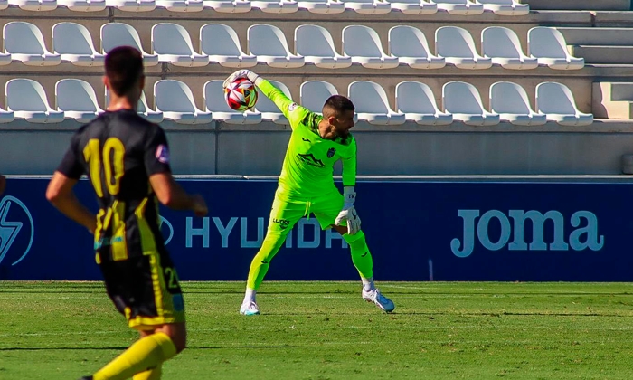 Jero Lario, primer refuerzo veraniego del Antequera CF