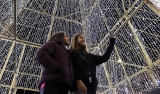 La edil de Fiestas de Lucena explica los motivos del nuevo montaje navideño previsto en el municipio