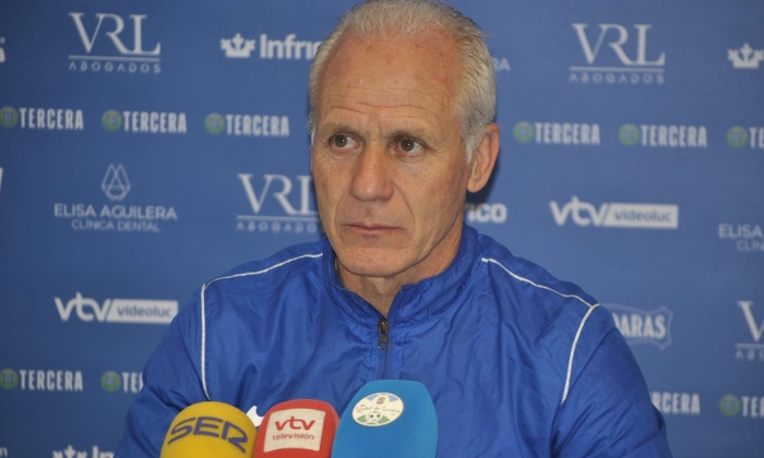 Rafael Carrillo 'Falete', entrenador del Ciudad de Lucena: "Ha sido el peor partido de la temporada"