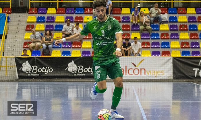 Nando Torres se despide del UMA Antequera